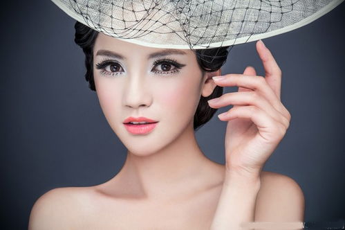 初學(xué)者如何選擇適合的眼線？欽州化妝美容美發(fā)培訓(xùn)學(xué)校專業(yè)指南